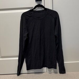 LULULEMON Black Long Sleeve Training Shirt